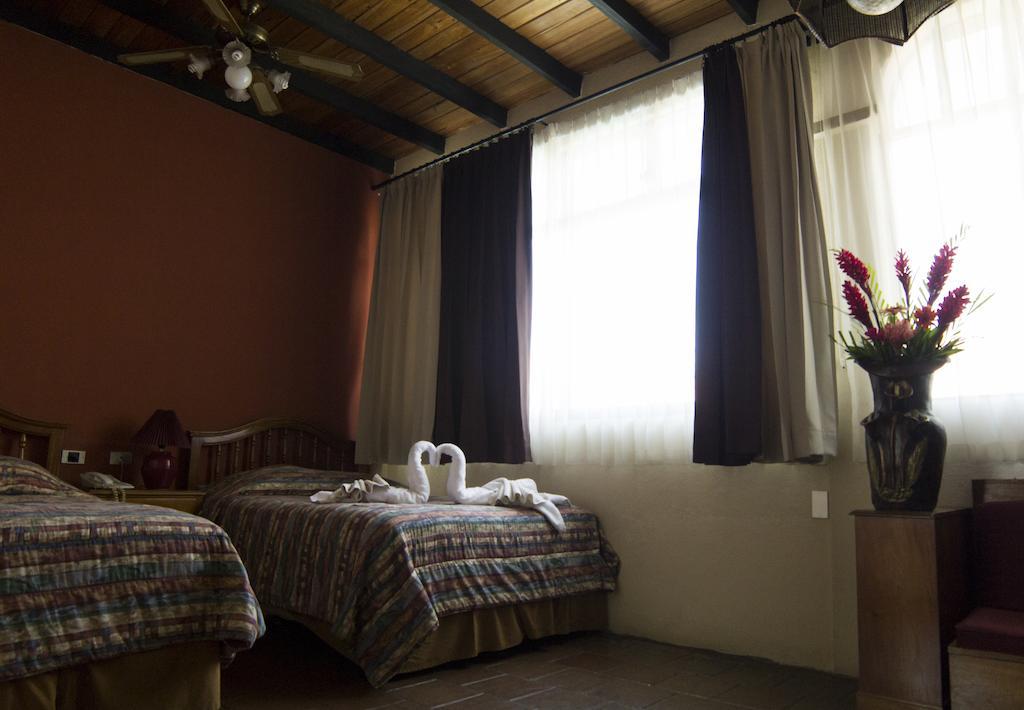 Hotel Posada De Don Jose Retalhuleu Phòng bức ảnh