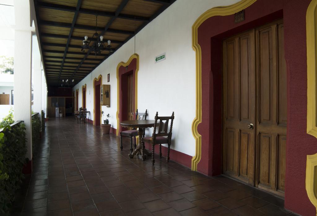 Hotel Posada De Don Jose Retalhuleu Ngoại thất bức ảnh