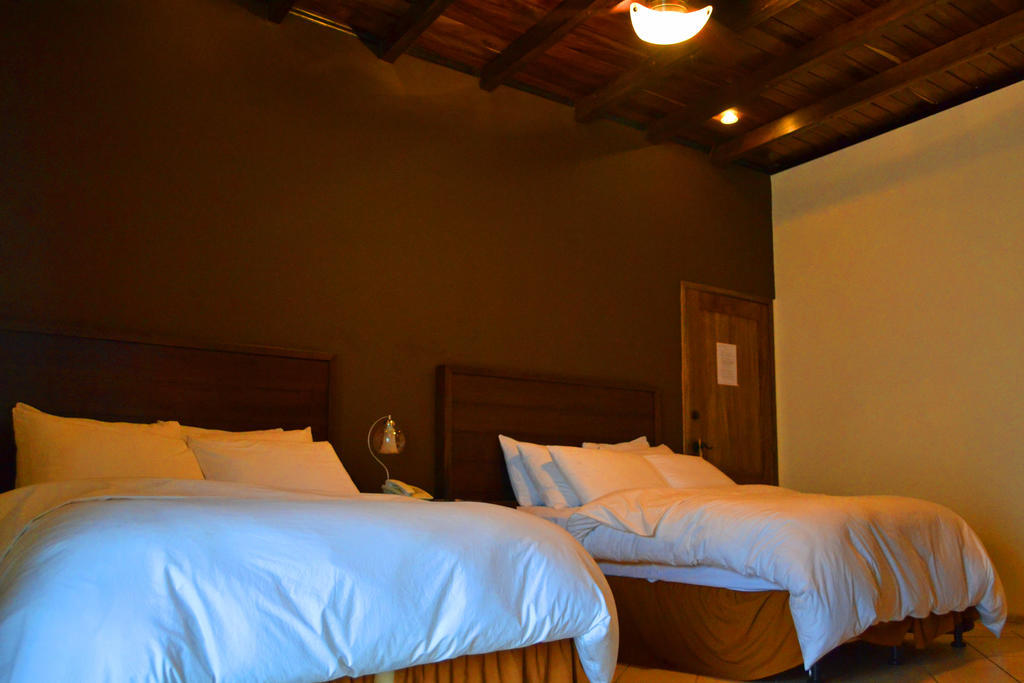 Hotel Posada De Don Jose Retalhuleu Phòng bức ảnh